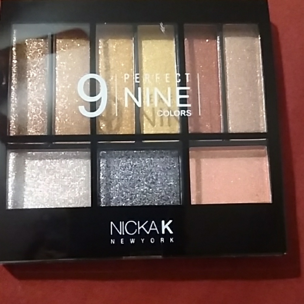 NickaK eyeshadow